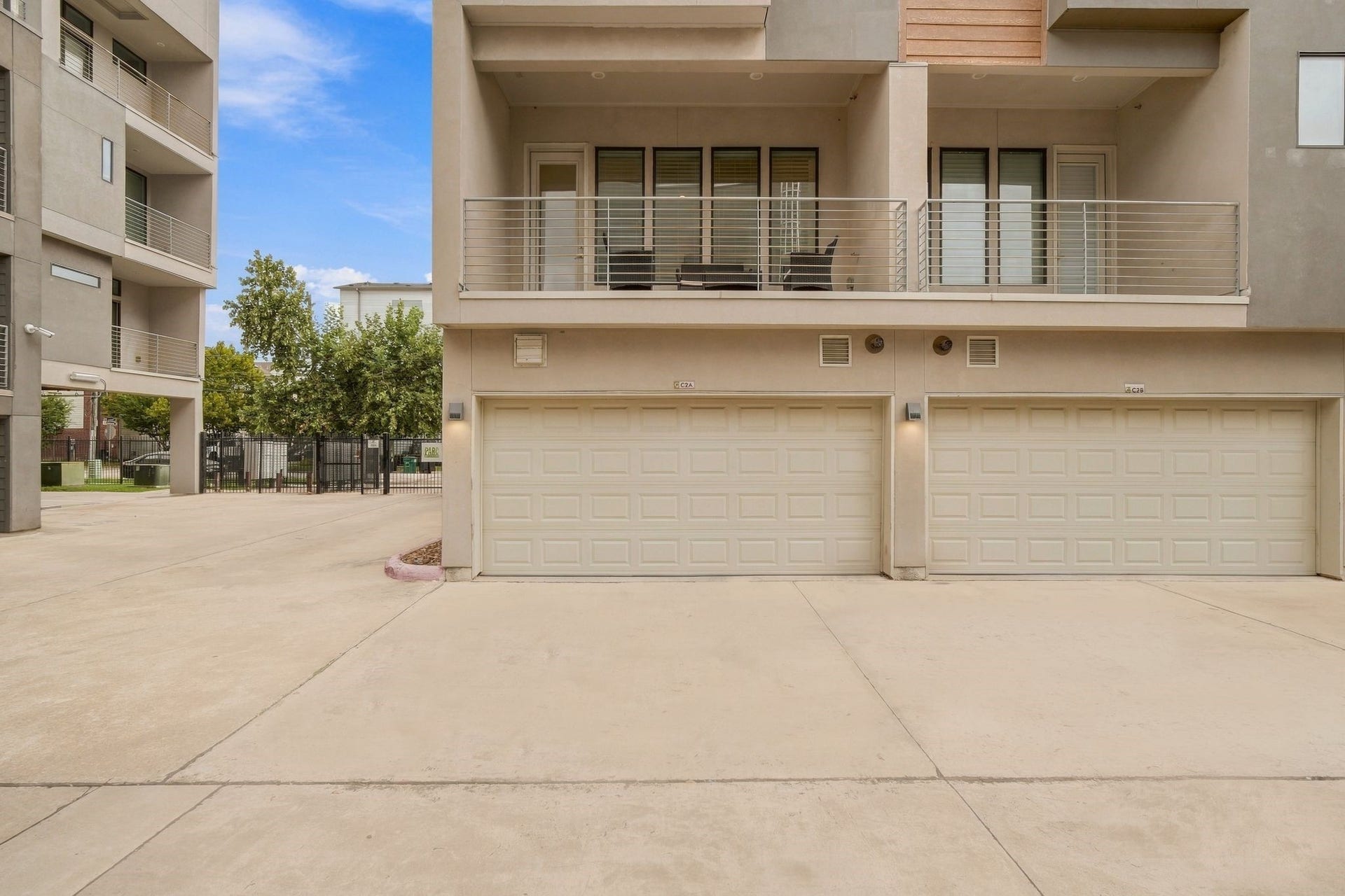 2401 Crawford Street, #C2A, Houston, TX 77004 2401 Crawford Street, #C2A, Houston, TX 77004