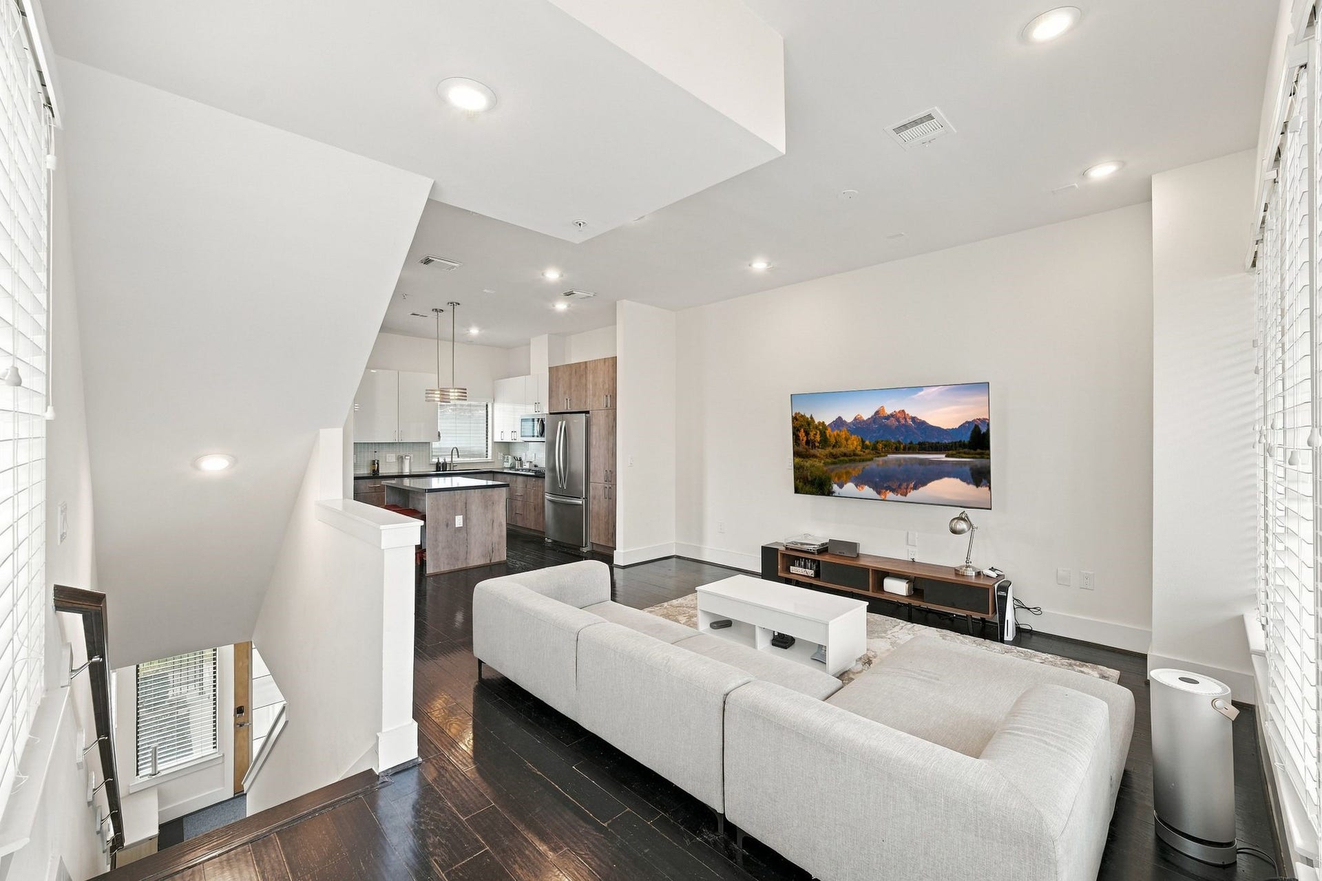 2401 Crawford Street, #C2A, Houston, TX 77004 2401 Crawford Street, #C2A, Houston, TX 77004