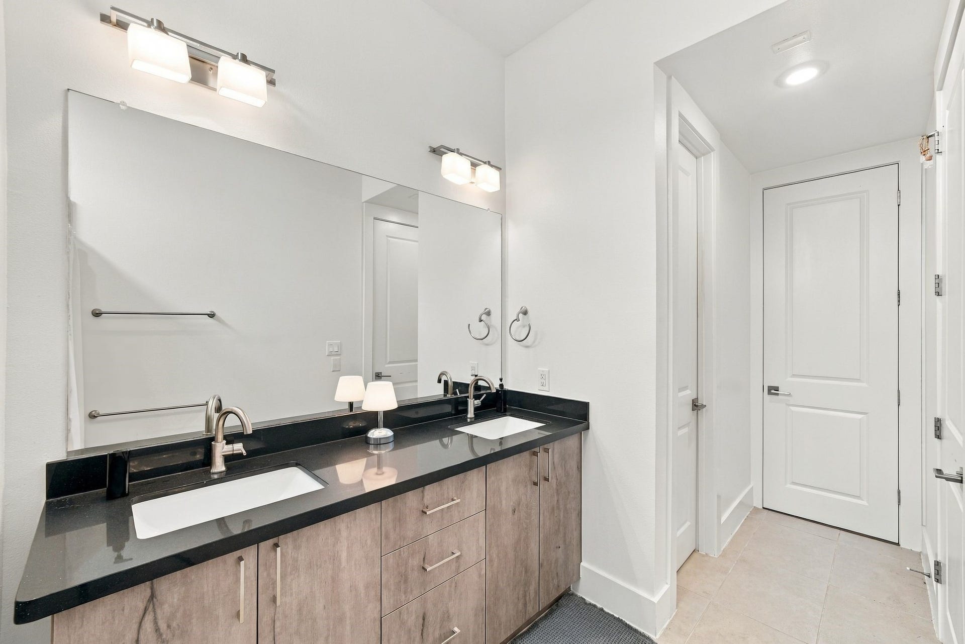 2401 Crawford Street, #C2A, Houston, TX 77004 2401 Crawford Street, #C2A, Houston, TX 77004