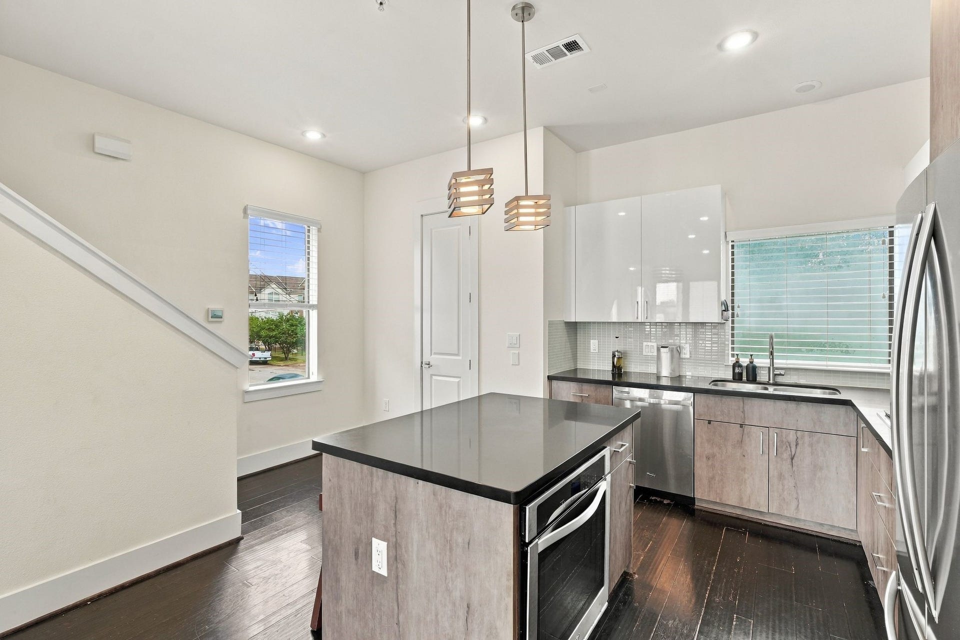 2401 Crawford Street, #C2A, Houston, TX 77004 2401 Crawford Street, #C2A, Houston, TX 77004