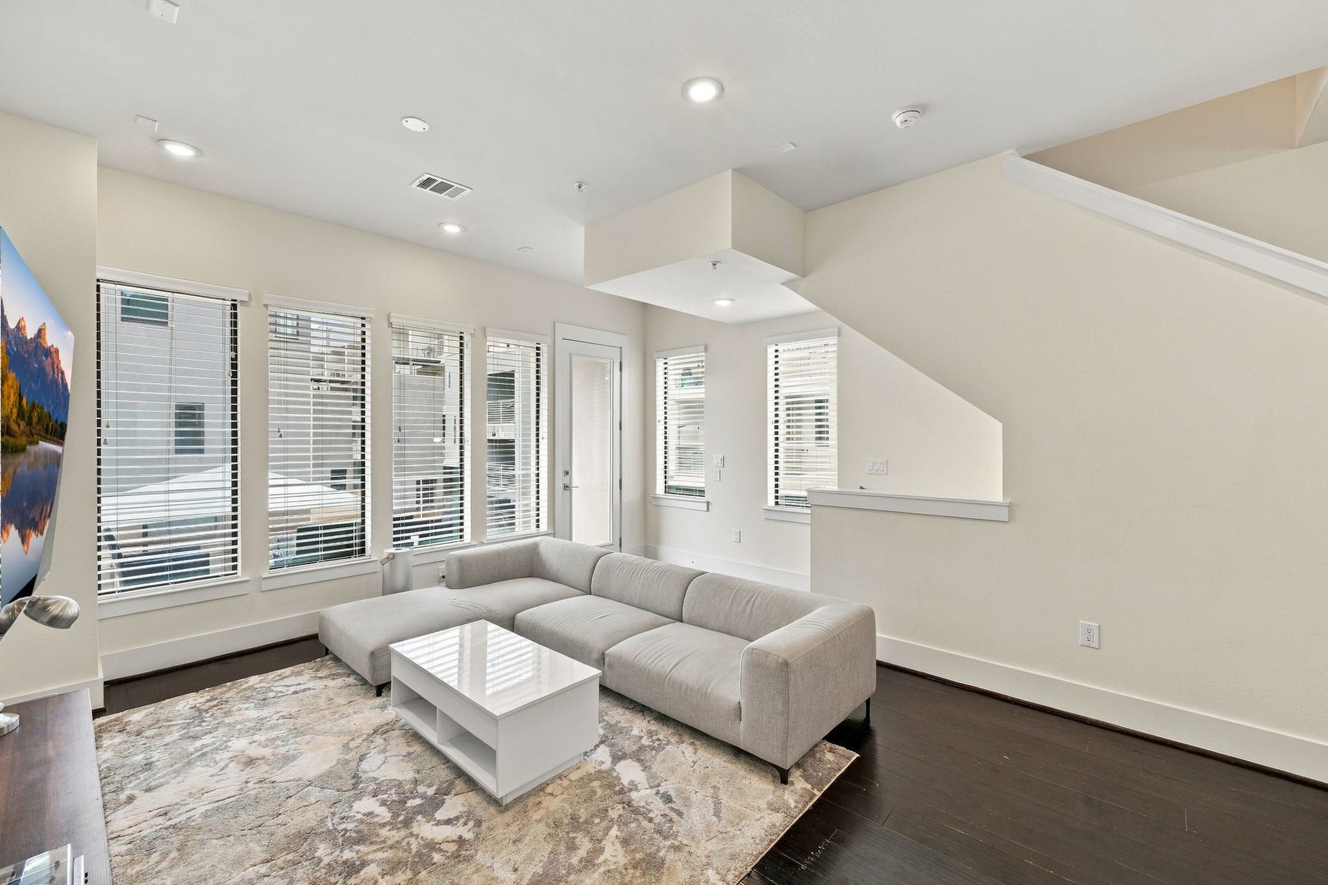 2401 Crawford Street, #C2A, Houston, TX 77004 2401 Crawford Street, #C2A, Houston, TX 77004