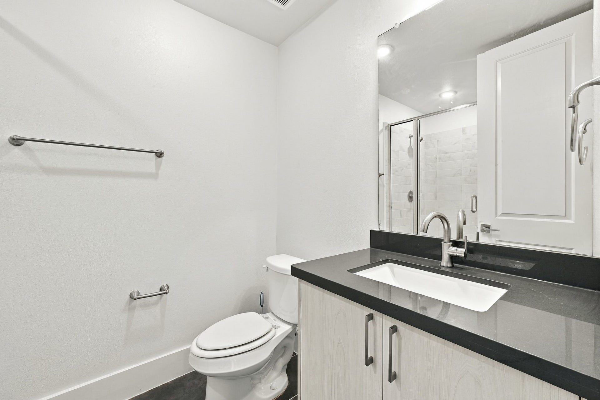 2401 Crawford Street, #C2A, Houston, TX 77004 2401 Crawford Street, #C2A, Houston, TX 77004