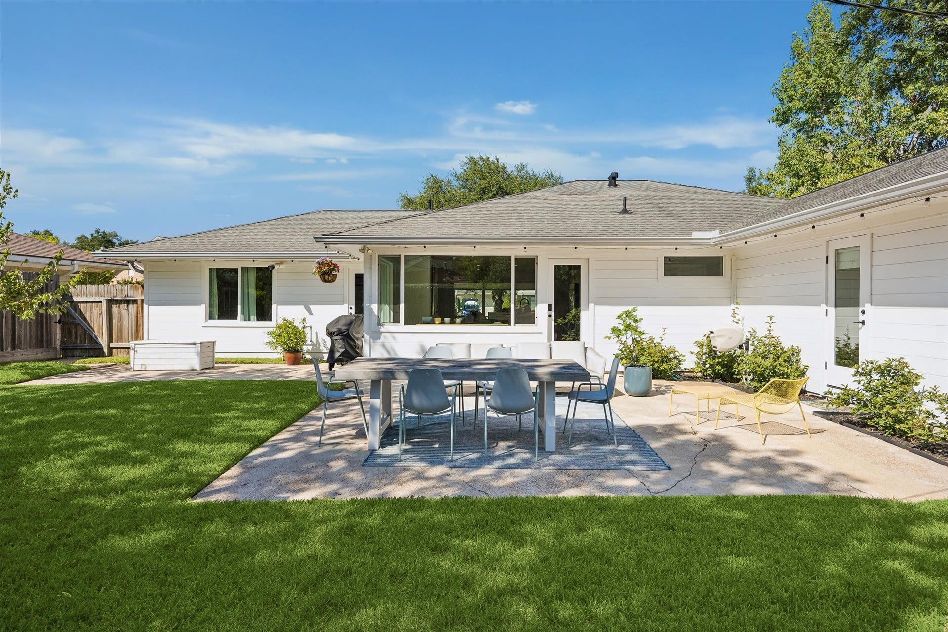 3027 Stanton Street, Houston, TX 77025 3027 Stanton Street, Houston, TX 77025