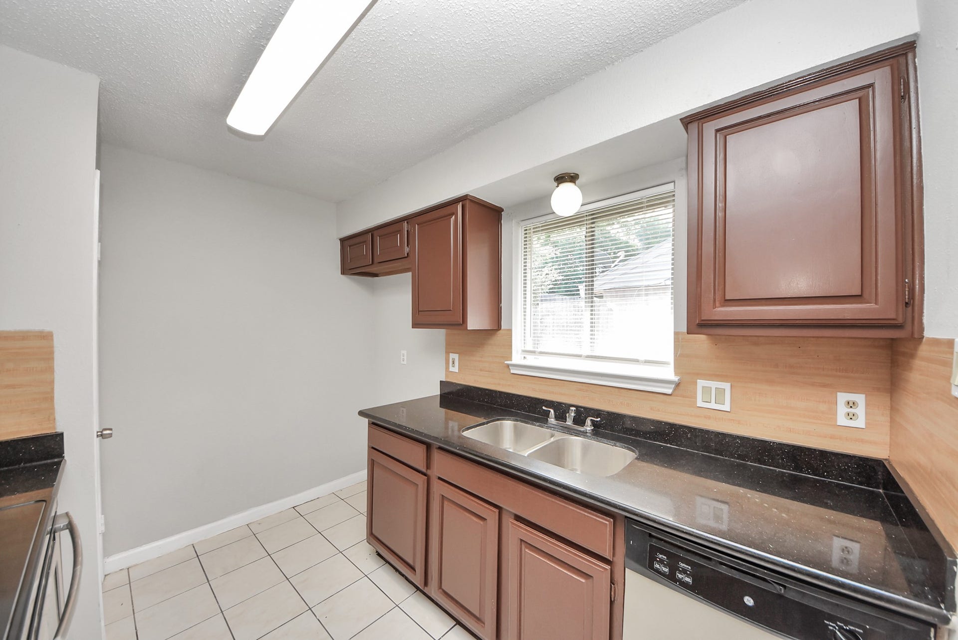 1911 Hammerwood Drive, Missouri City, TX 77489 1911 Hammerwood Drive, Missouri City, TX 77489