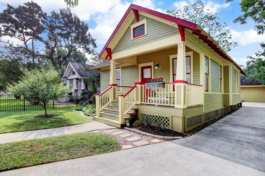 Property photo for 622 W 16th Street, Houston, TX