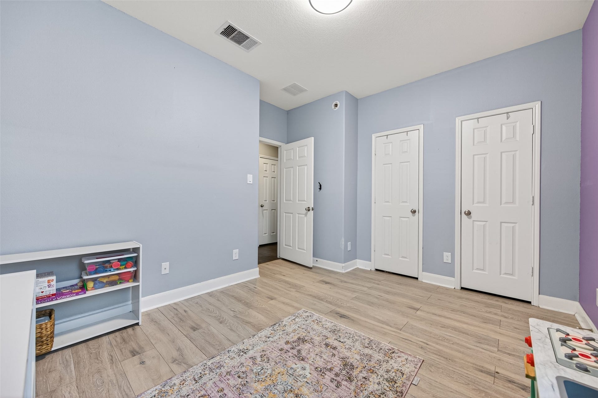 19610 Pecos Bend Court, Cypress, TX 77433 Great space with soft tones.