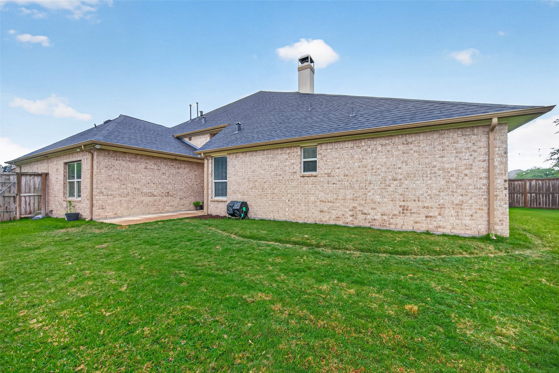 19610 Pecos Bend Court, Cypress, TX 77433 Lots of space for gardening or install a playground or fire pit.
