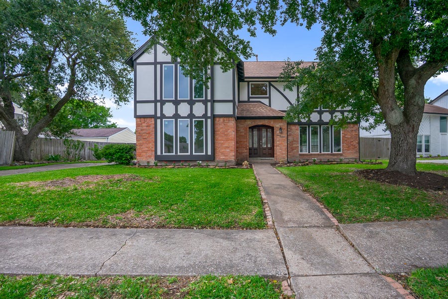 Property photo for 1119 Trowbridge Drive, Houston, TX