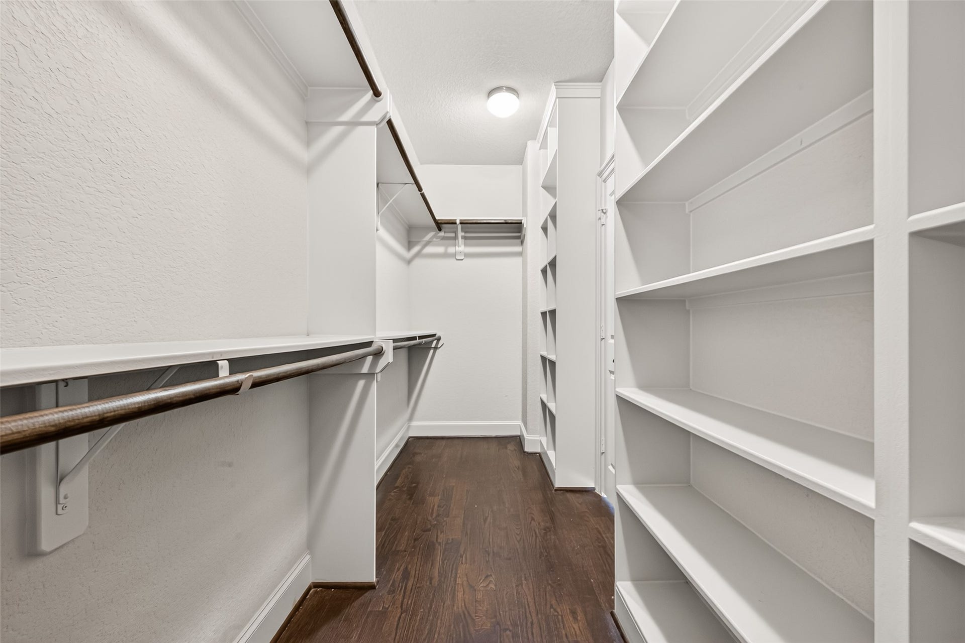 5930 Kiam Street, Houston, TX 77007 Ample hanging space, shelves and shoe shelves, and space to see it all!