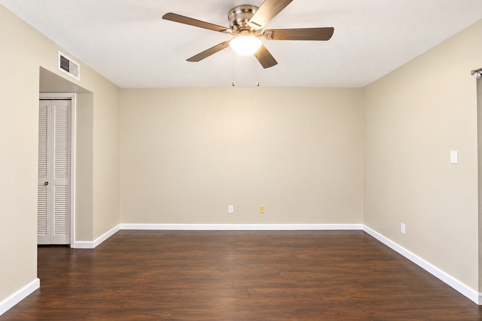 3035 Walnut Bend Lane, #33, Houston, TX 77042 3035 Walnut Bend Lane, #33, Houston, TX 77042