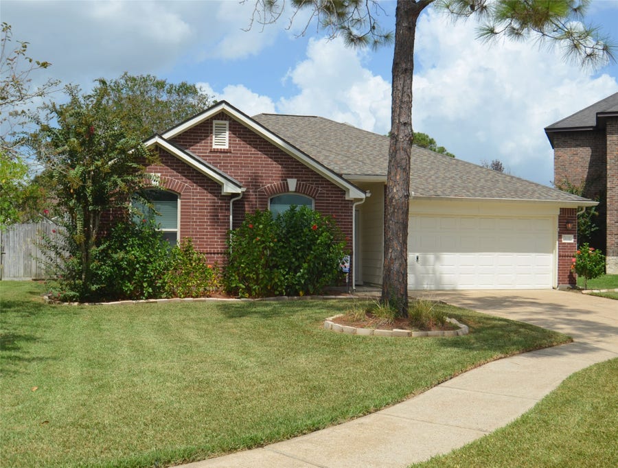 Property photo for 4831 Elkmont Court, Pearland, TX