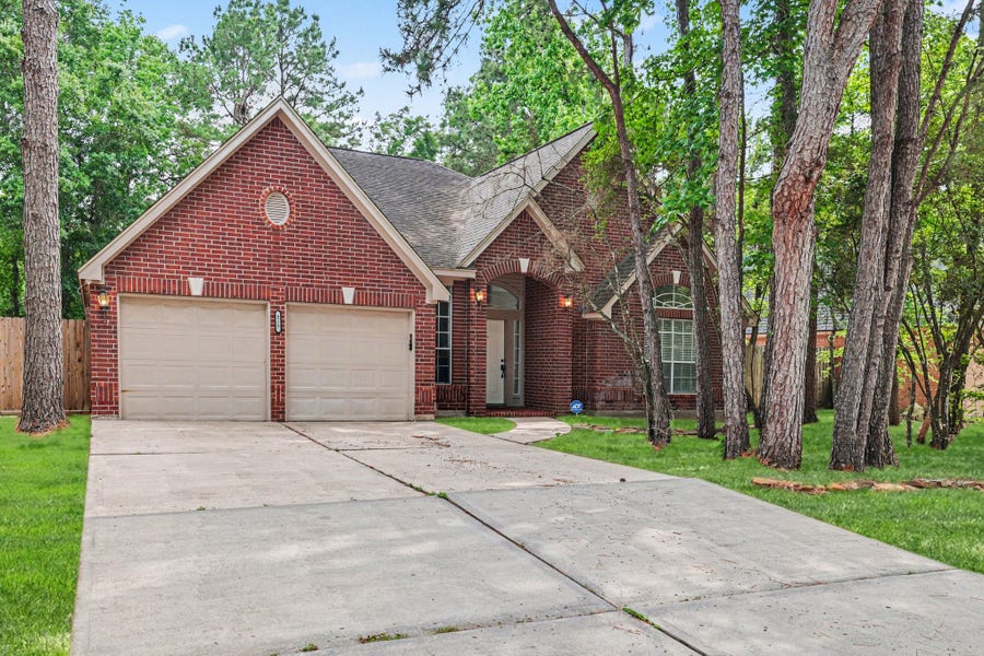 Property photo for 215 Bristol Bend Circle, Spring, TX