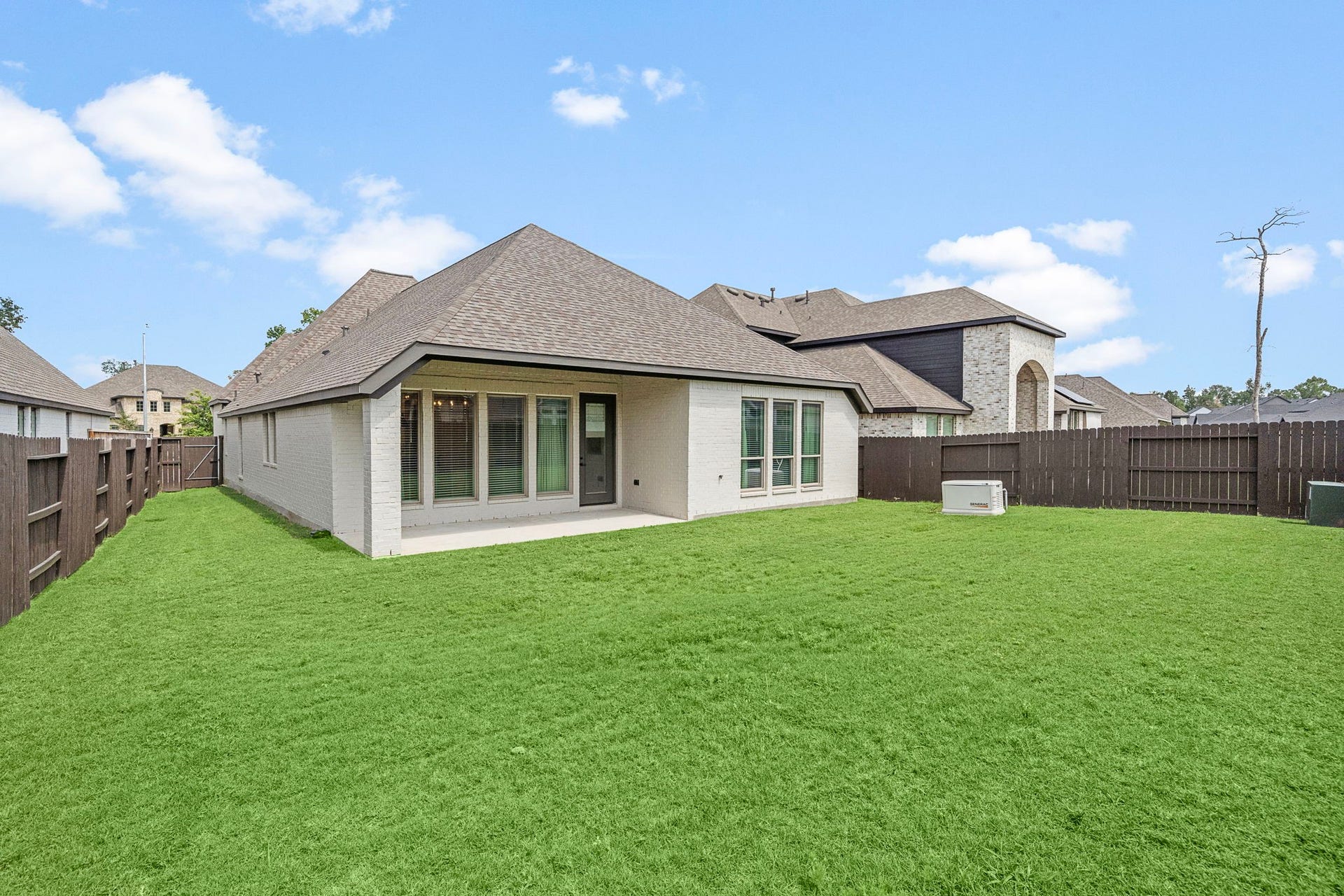 16943 Lupine Meadow Lane, Humble, TX 77346 Spacious covered patio