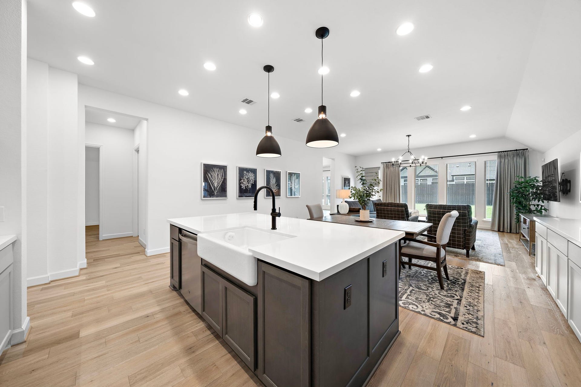 16943 Lupine Meadow Lane, Humble, TX 77346 Quartz contertops, lots of cabinet space