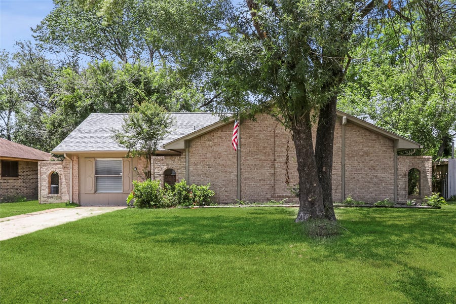 Property photo for 1438 Peach Spring Drive, Houston, TX