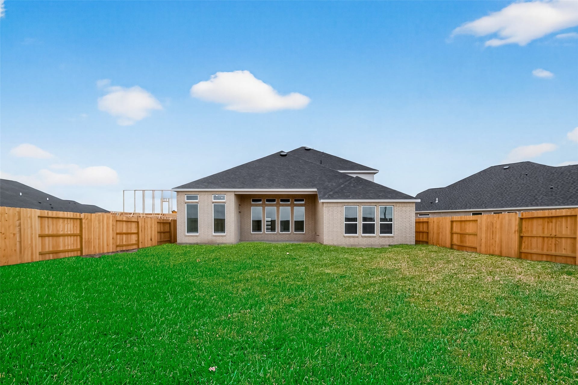 2510 Shallow Lake Lane, Iowa Colony, TX 77583