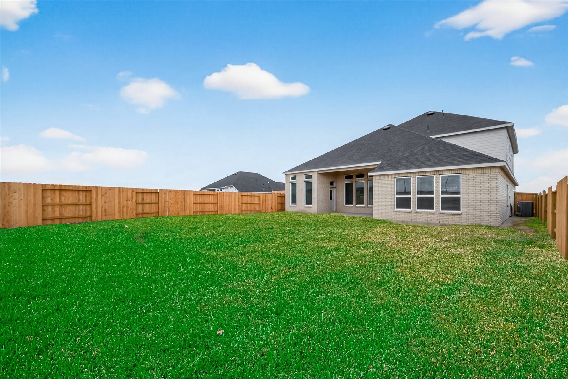 2510 Shallow Lake Lane, Iowa Colony, TX 77583