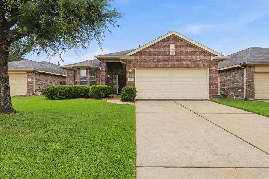 Property photo for 1911 Vale Brook Drive, Spring, TX