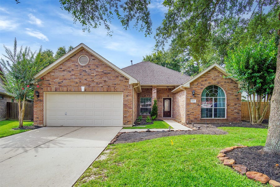 Property photo for 1802 Tavish Lane, Conroe, TX