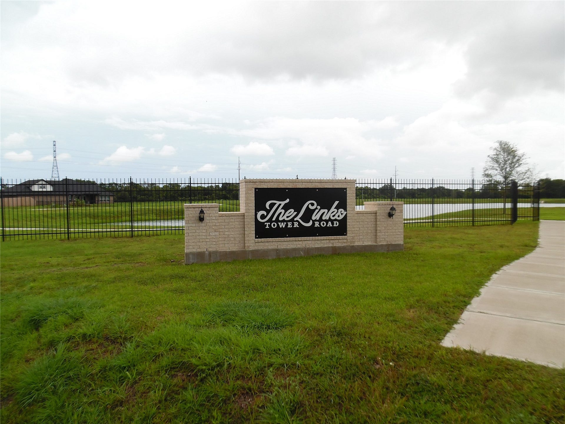 15506 Cypress Point Lane, Santa Fe, TX 77517 Welcome Home