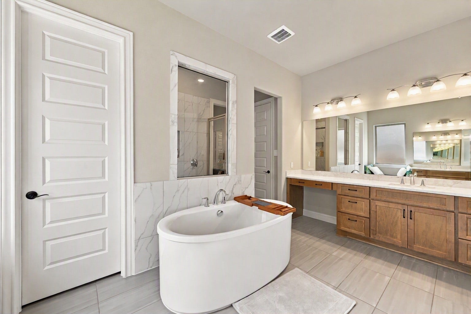 10511 Harvest Oak Court, Missouri City, TX 77459 Dual vanities, beautiful wood, and tons of counter space!