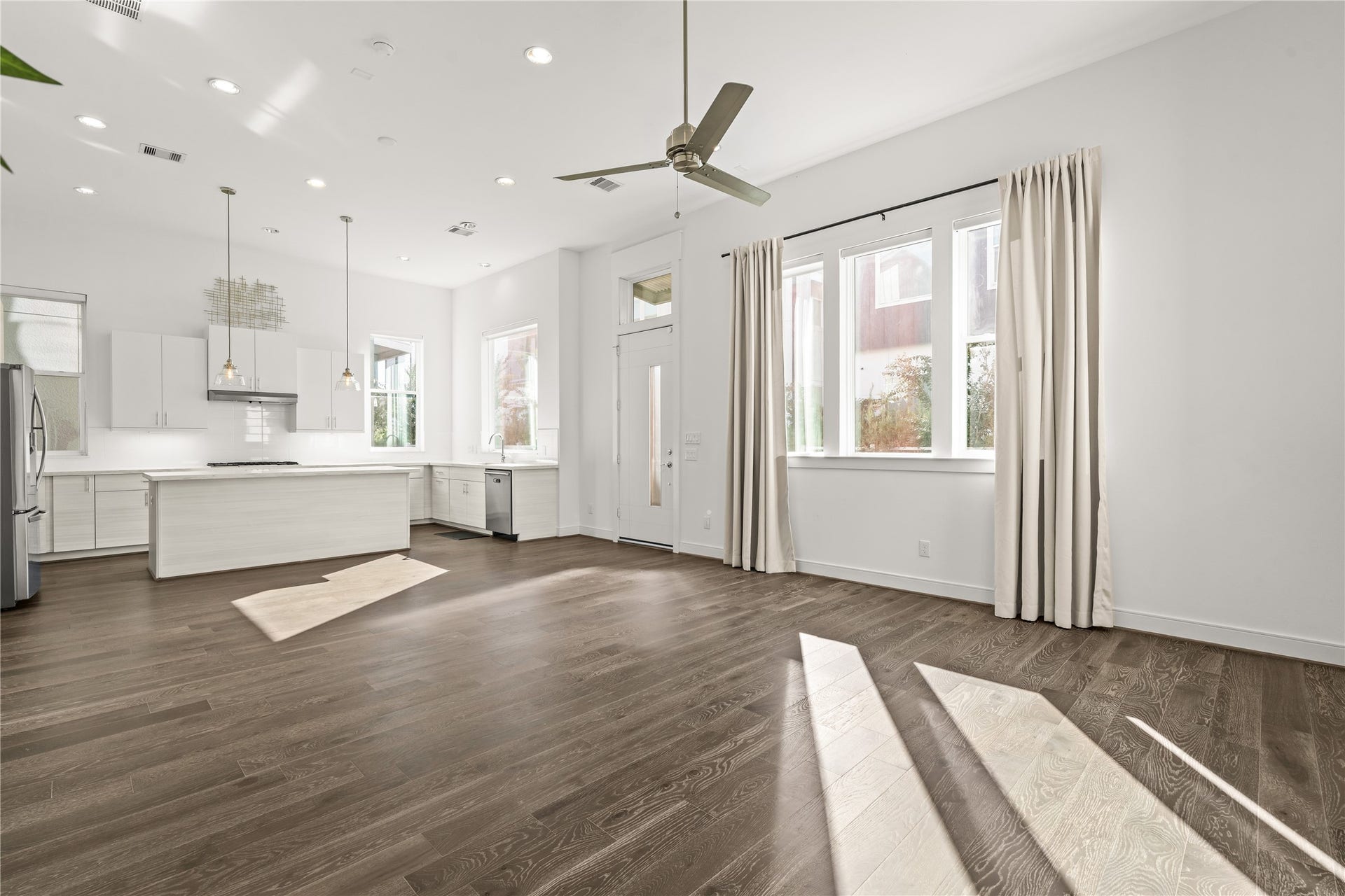 9811 Finch Falls Lane, Houston, TX 77080
