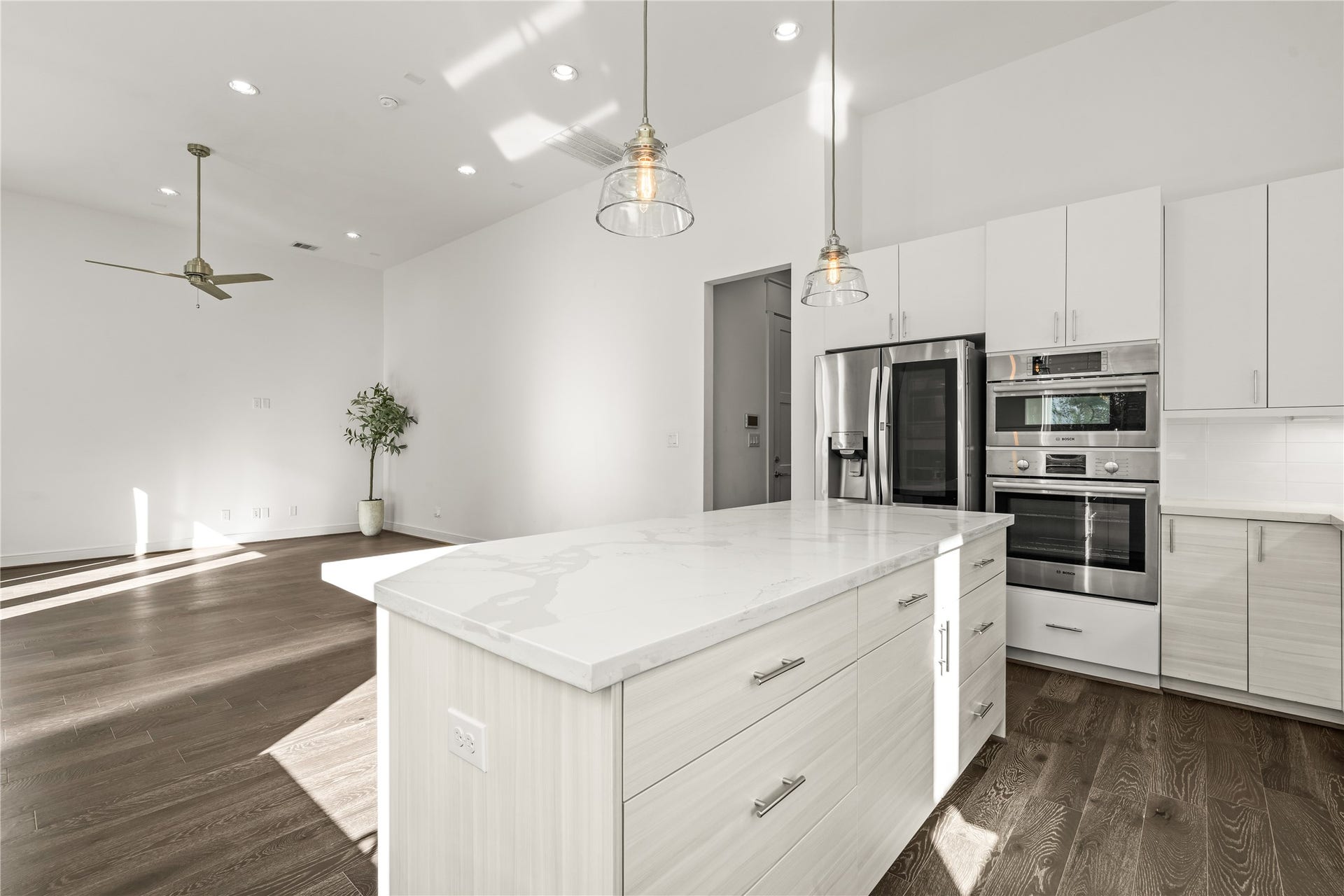 9811 Finch Falls Lane, Houston, TX 77080