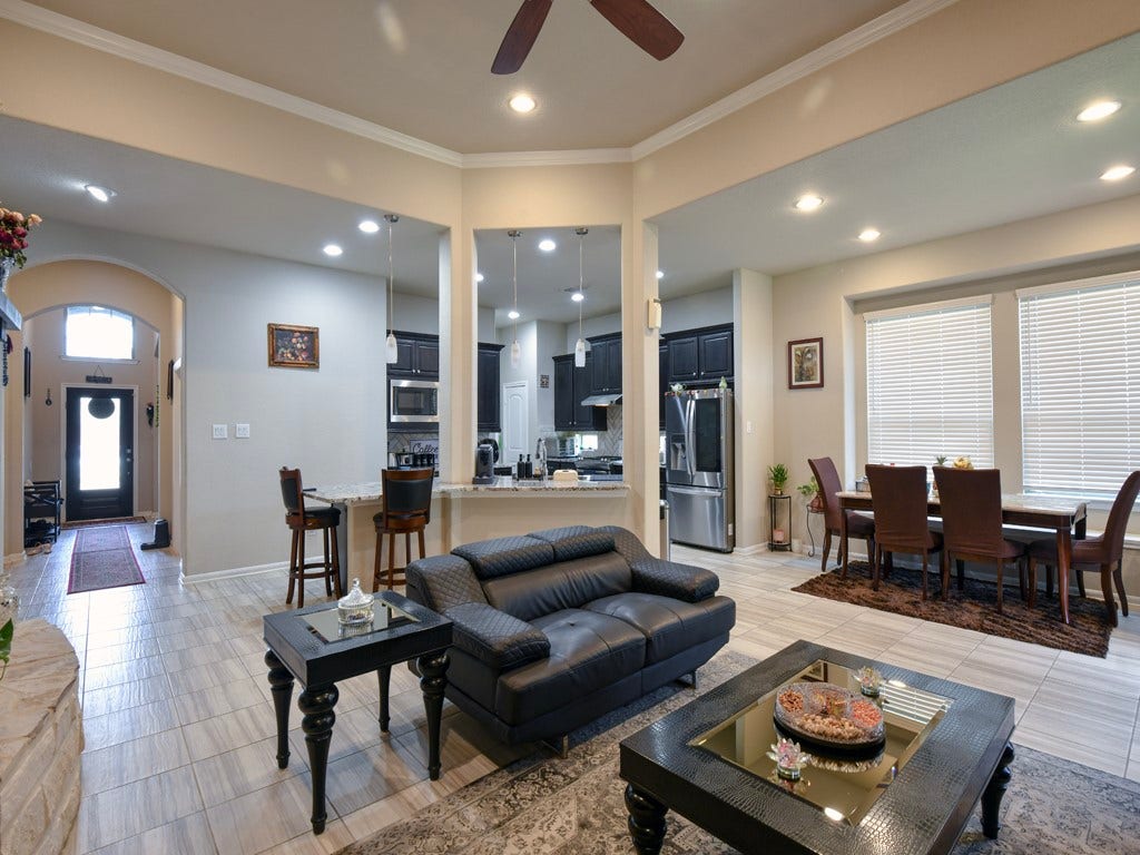 6127 Rosehill Harvest Loop, Katy, TX 77493 Great living space