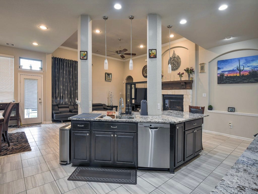 6127 Rosehill Harvest Loop, Katy, TX 77493 Kitchen