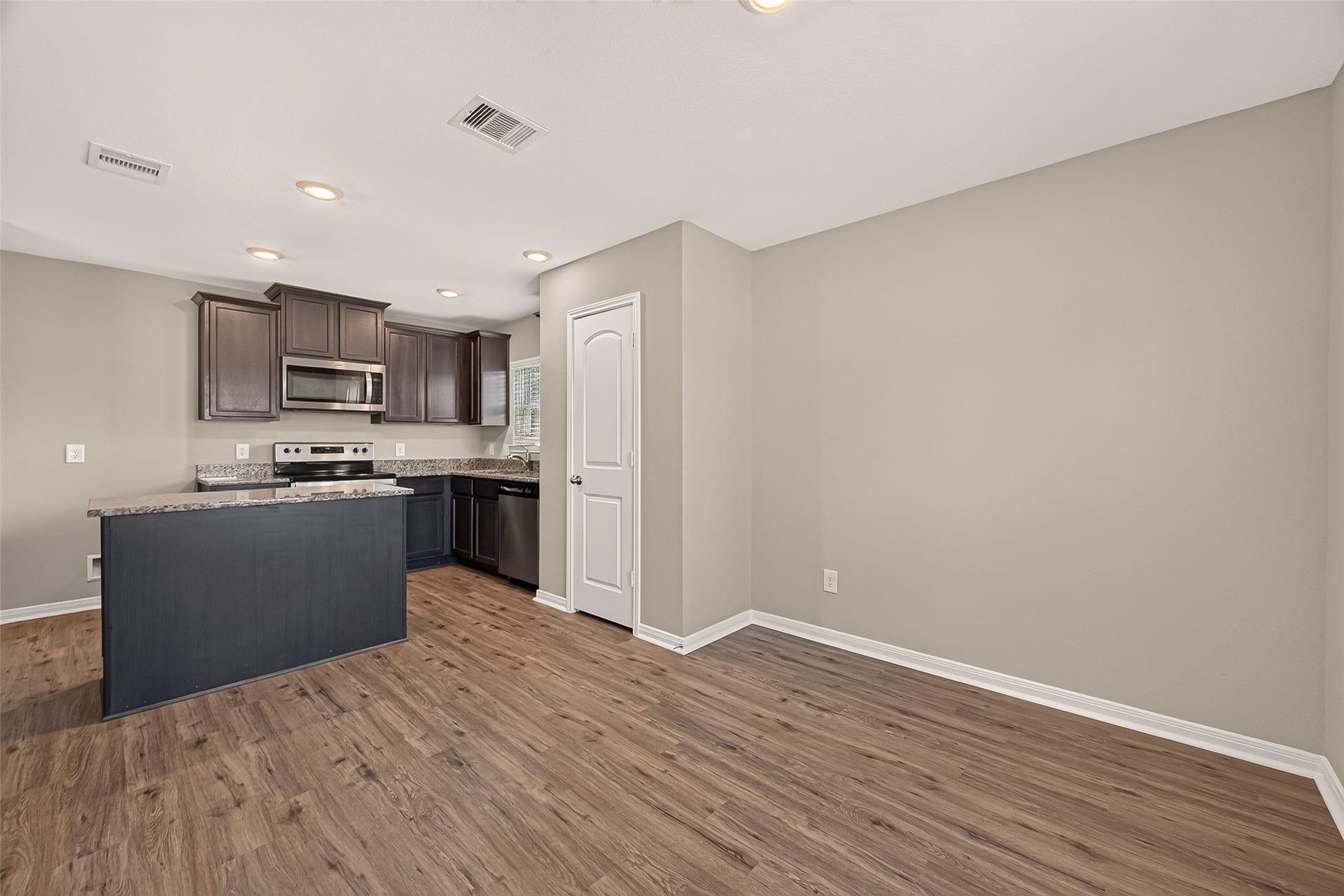 25405 Glacier Lake Drive, Cleveland, TX 77328