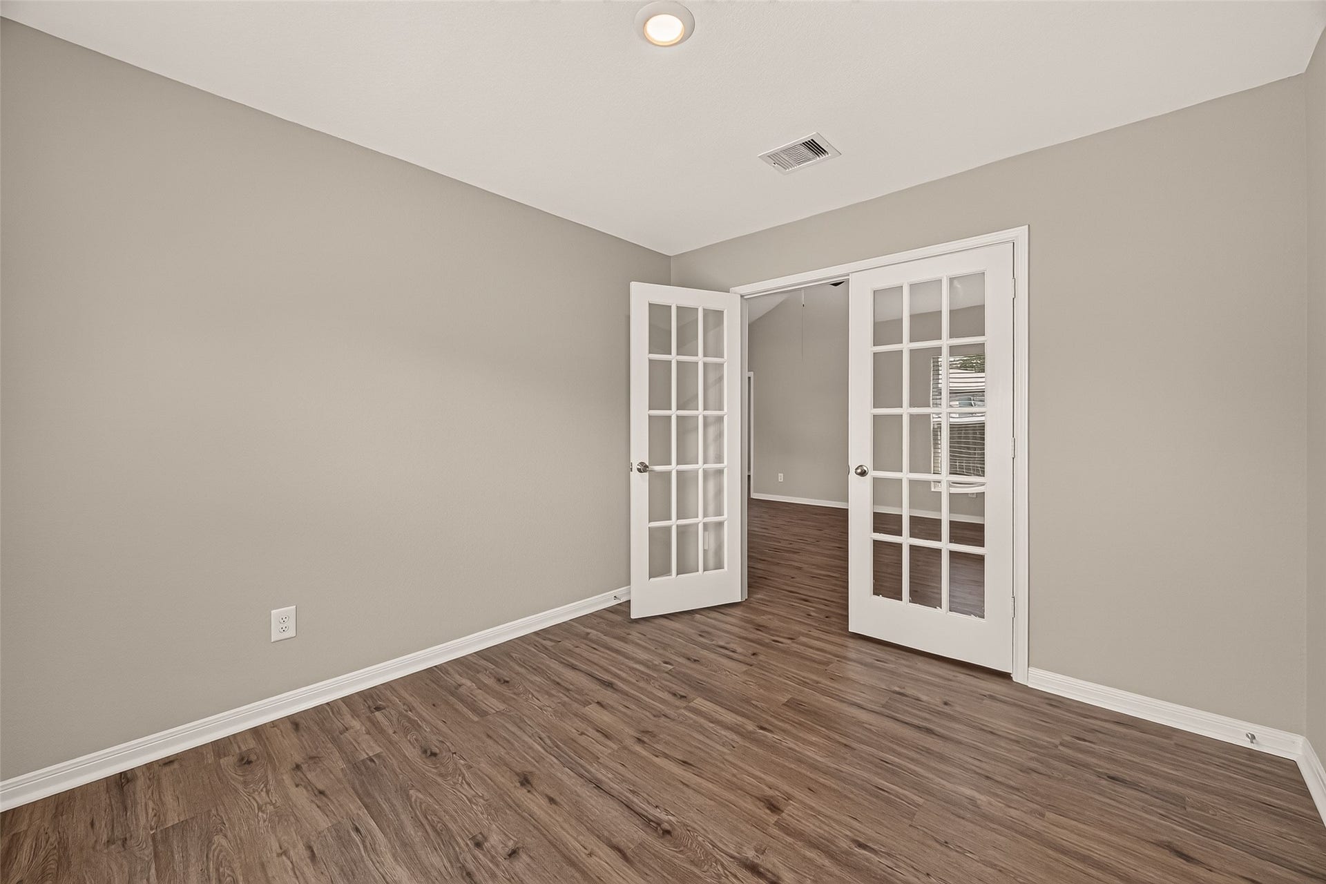 25405 Glacier Lake Drive, Cleveland, TX 77328