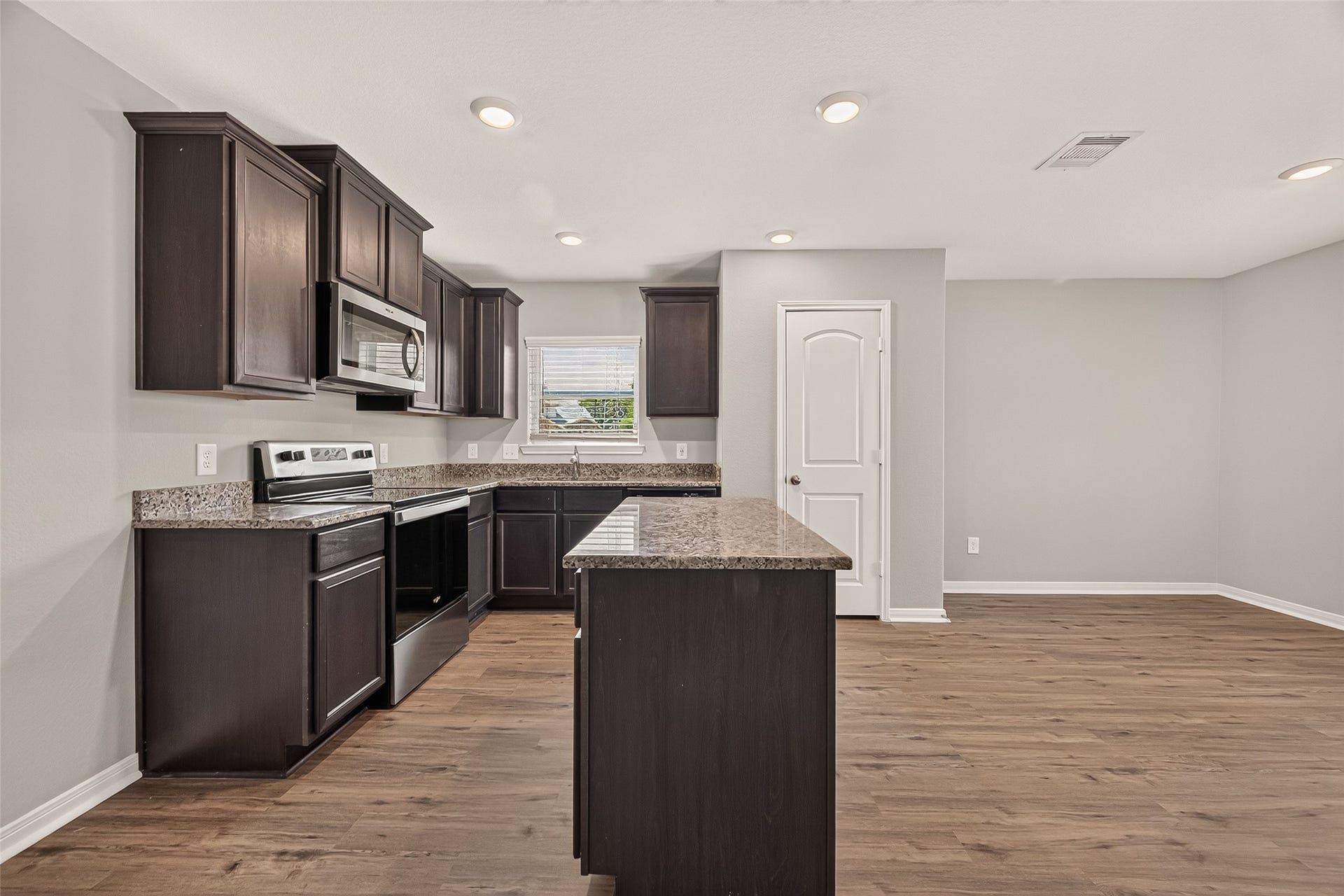 25405 Glacier Lake Drive, Cleveland, TX 77328