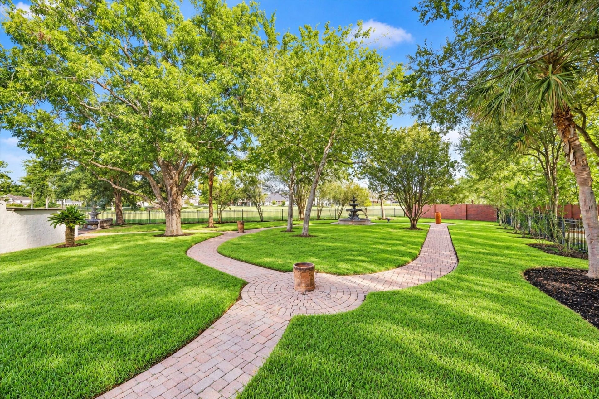 1822 FOREST GATE CIRCLE, Sugar Land, TX 77479 1822 FOREST GATE CIRCLE, Sugar Land, TX 77479