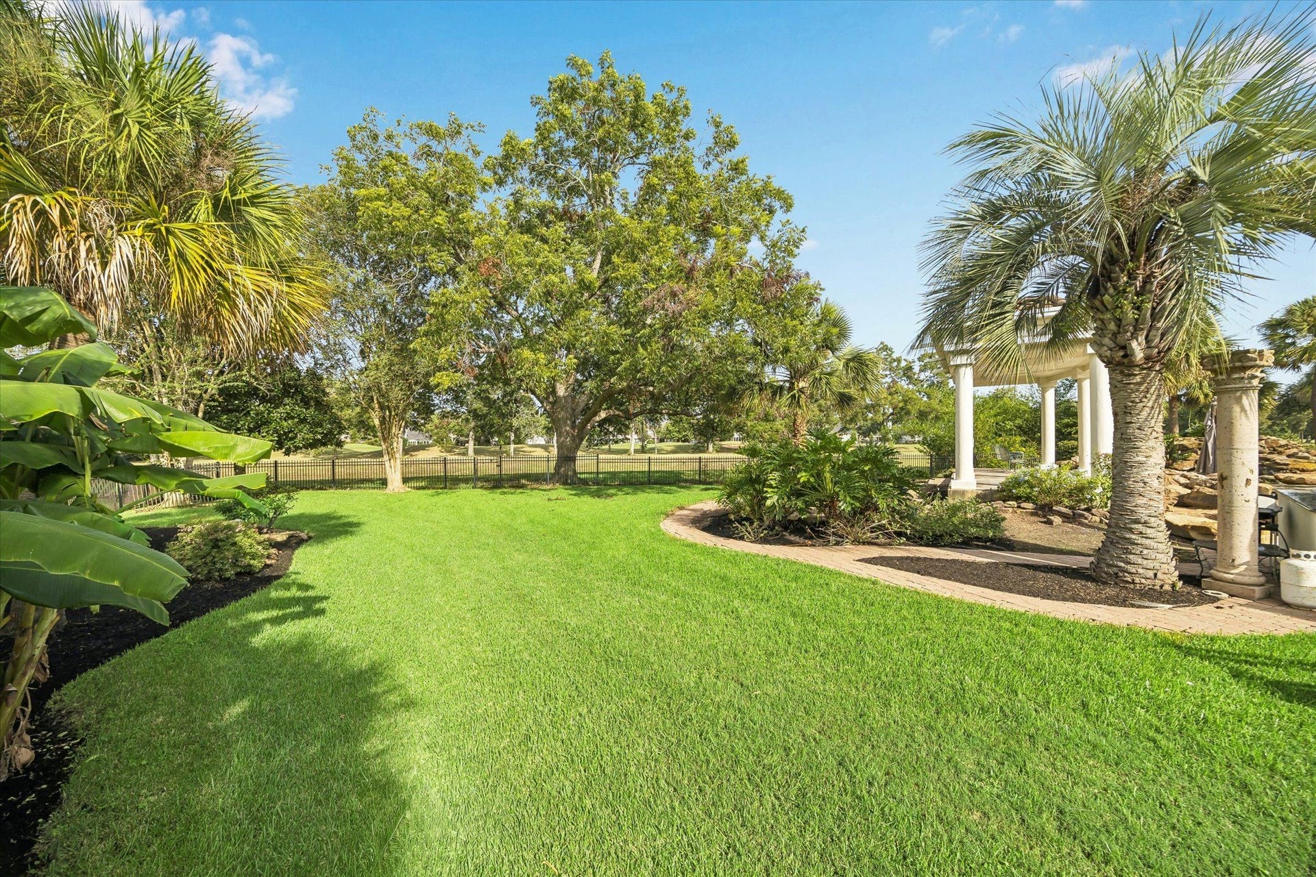1822 FOREST GATE CIRCLE, Sugar Land, TX 77479 1822 FOREST GATE CIRCLE, Sugar Land, TX 77479