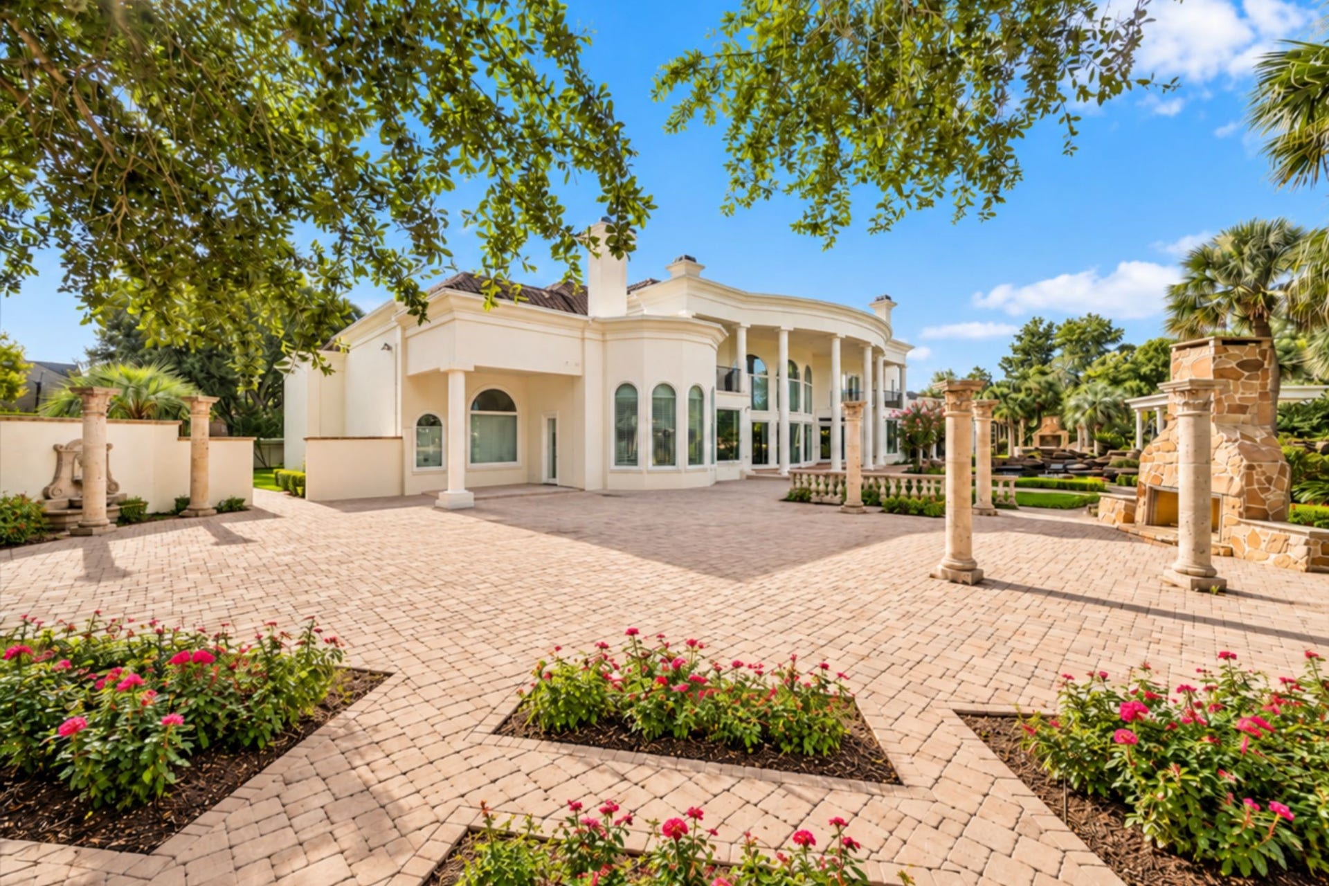 1822 FOREST GATE CIRCLE, Sugar Land, TX 77479 1822 FOREST GATE CIRCLE, Sugar Land, TX 77479