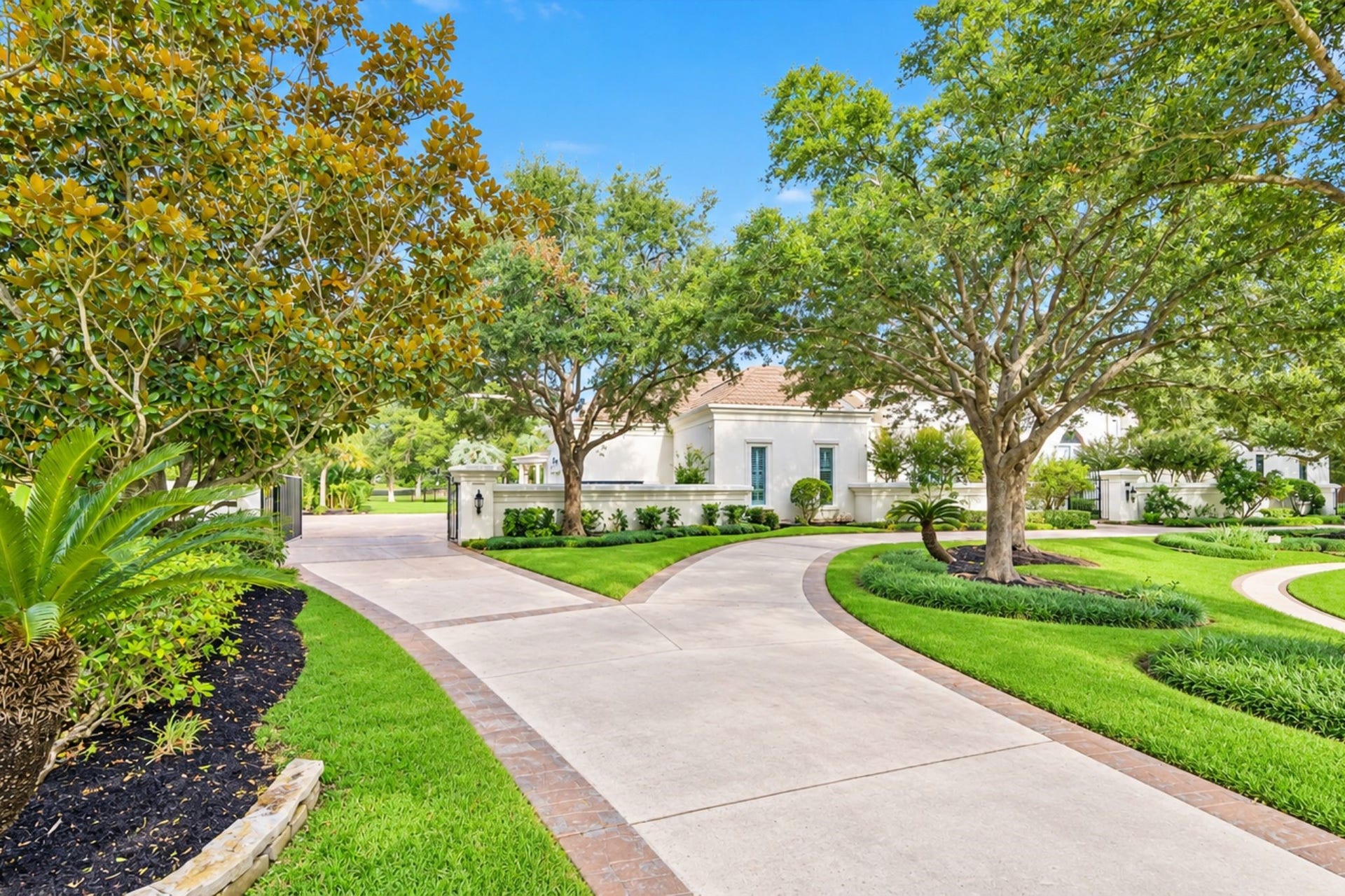 1822 FOREST GATE CIRCLE, Sugar Land, TX 77479 1822 FOREST GATE CIRCLE, Sugar Land, TX 77479