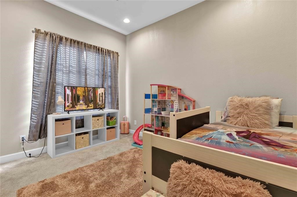 14502 San Pietro Drive, Houston, TX 77070 Secondary bedroom is a generous size!