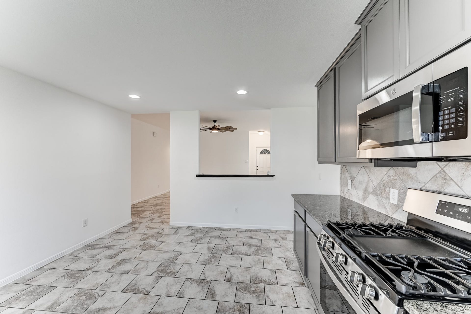 5426 Casa Batillo Drive, Katy, TX 77449 Functional kitchen designed for everyday living