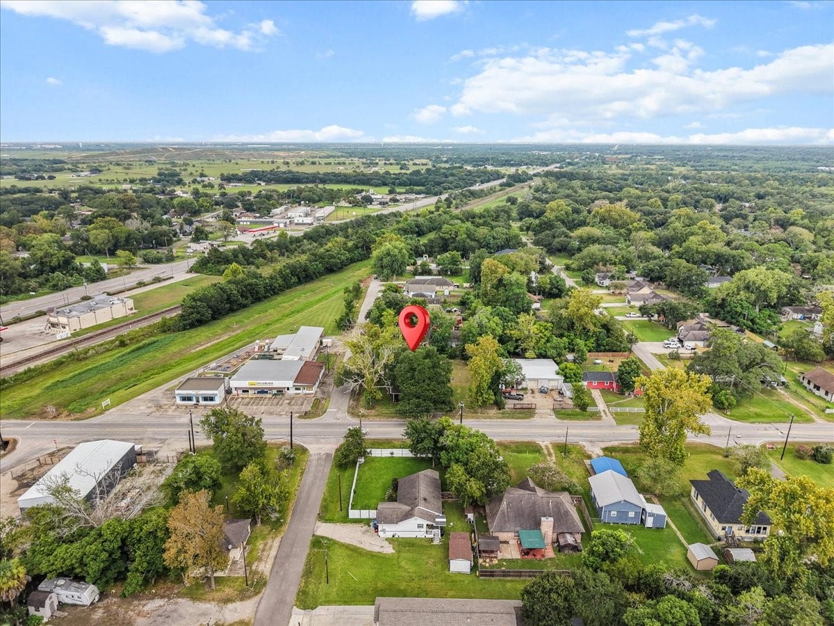 5201 Main Street, Santa Fe, TX 77510 5201 Main Street, Santa Fe, TX 77510