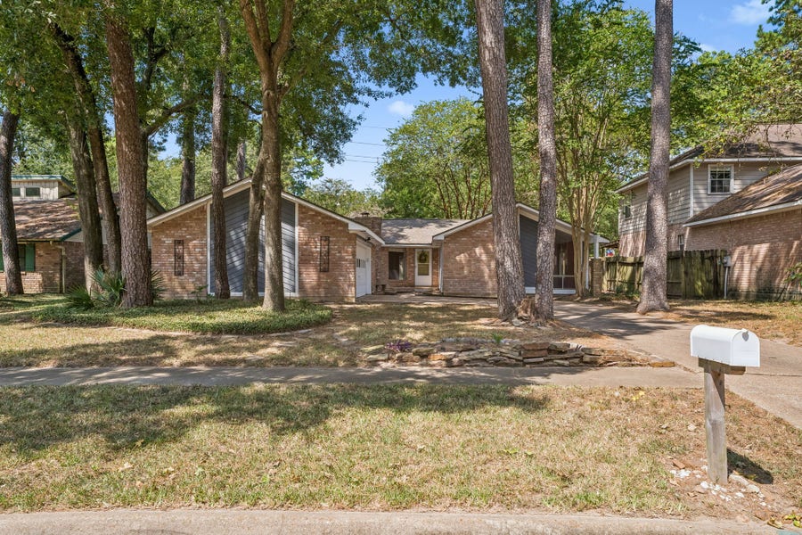 Property photo for 15119 Willow Branch Drive, Houston, TX