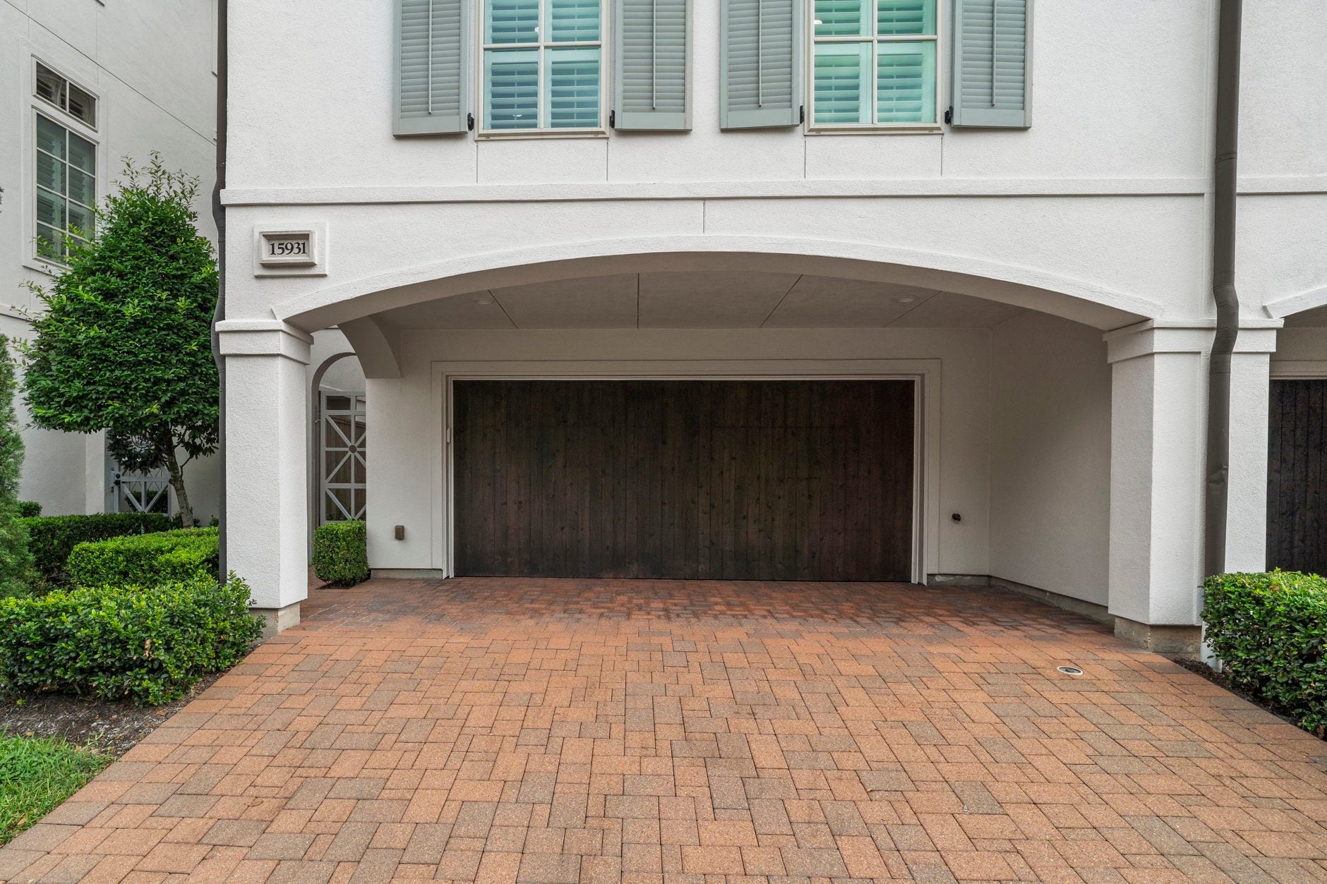15931 Morgan Street, Sugar Land, TX 77478 Ample parking includes a double-wide driveway and attached two-car garage, with additional guest parking just steps away.