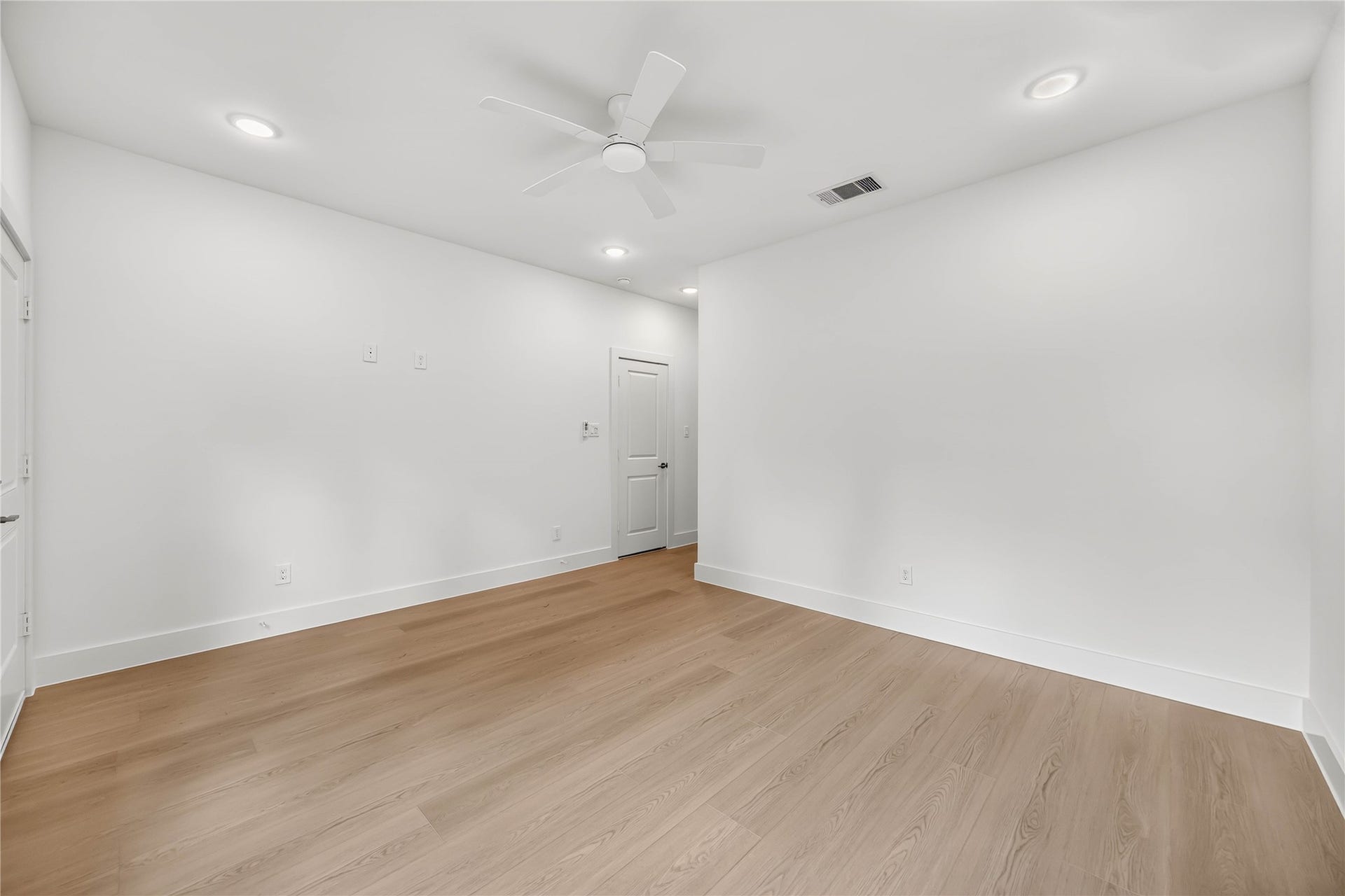 959/961 Ringold Street, #A/B, Houston, TX 77088 959/961 Ringold Street, #A/B, Houston, TX 77088