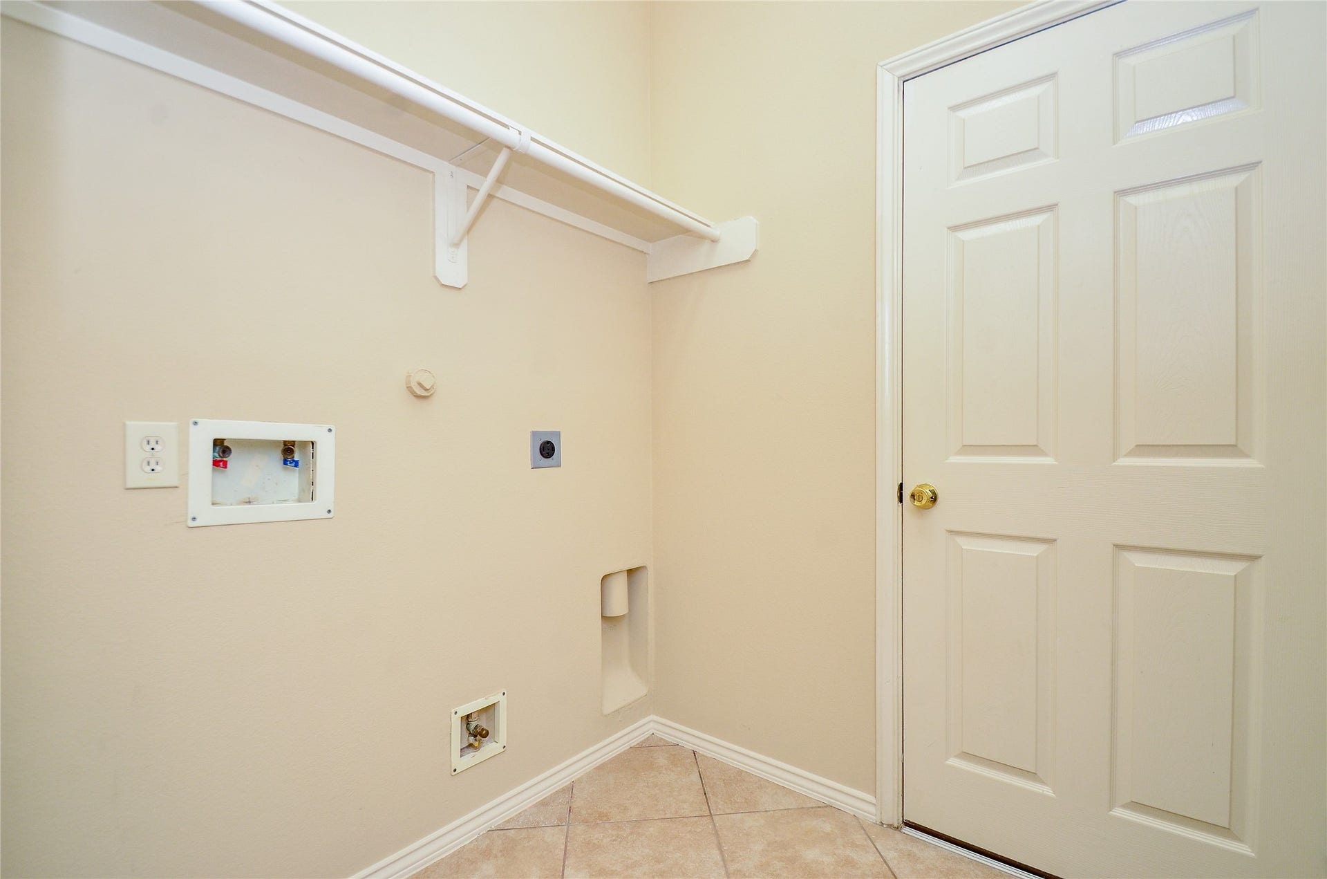 4438 Kirk Manor Court, Fresno, TX 77545 4438 Kirk Manor Court, Fresno, TX 77545