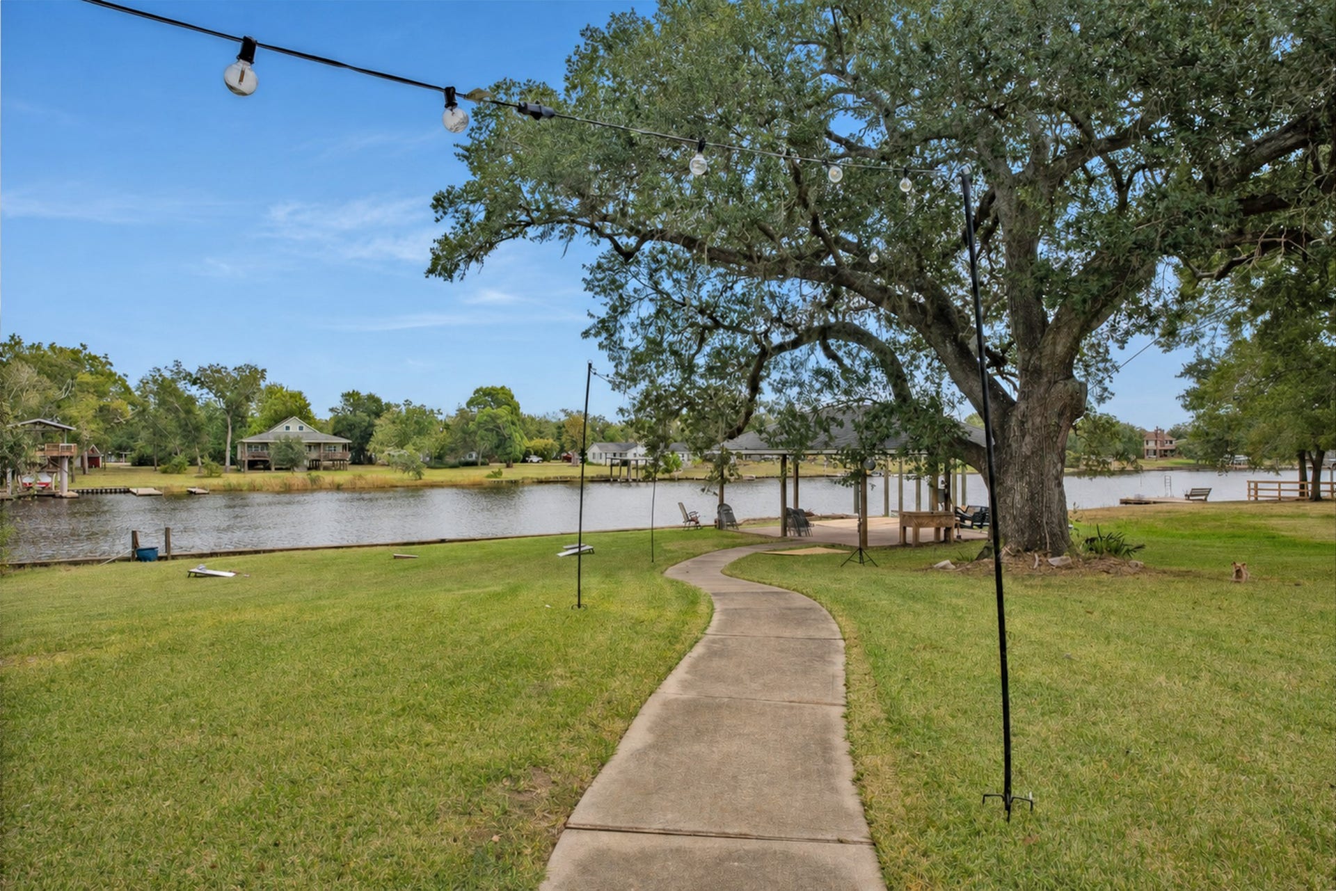 4924 County Road 819, Brazoria, TX 77422 River View