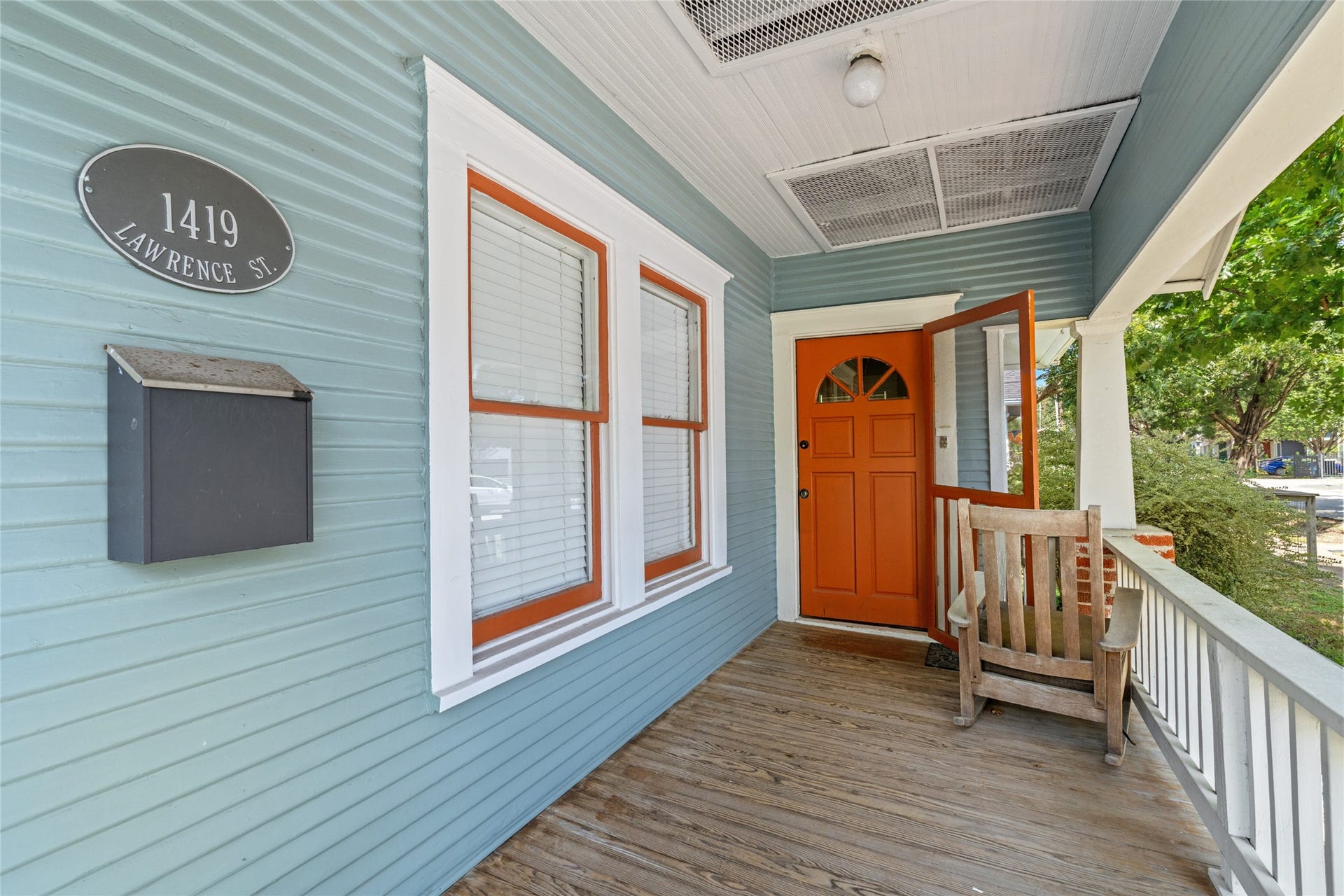 1417 Lawrence Street, Houston, TX 77008 1417 Lawrence Street, Houston, TX 77008
