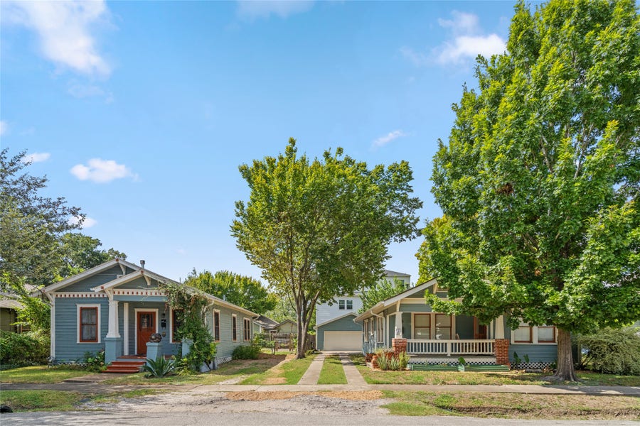 Property photo for 1417 Lawrence Street, Houston, TX