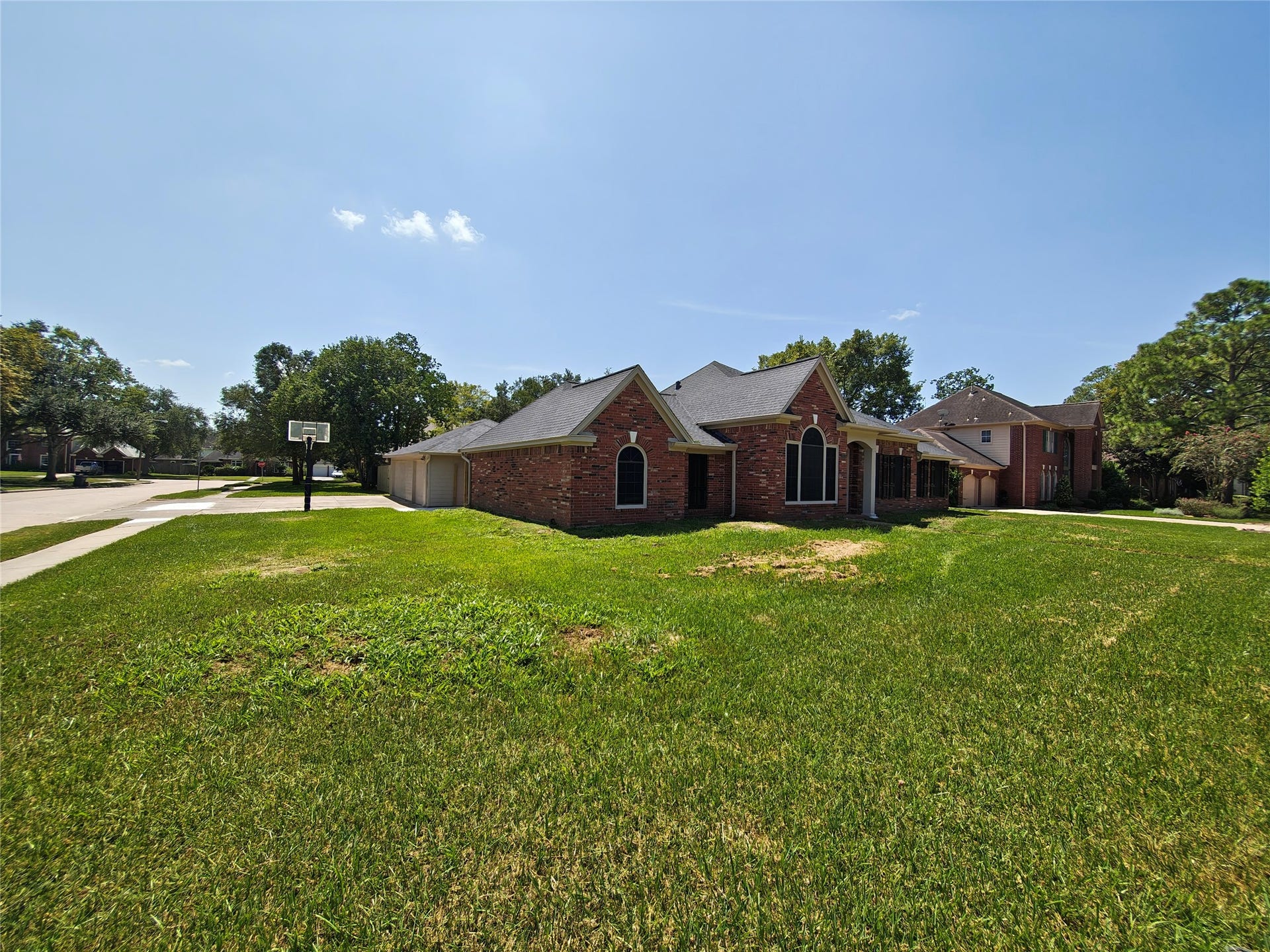 1301 Blueberry Lane, Friendswood, TX 77546 1301 Blueberry Lane, Friendswood, TX 77546
