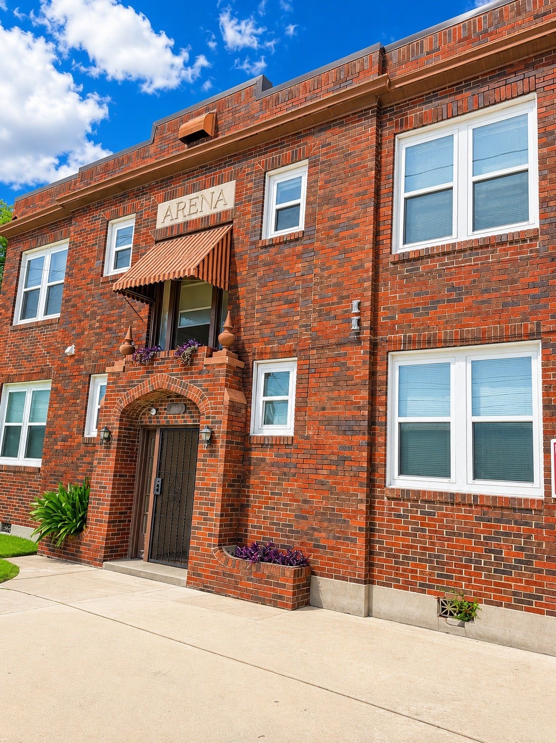 4313 Harrisburg Boulevard, #4, Houston, TX 77003 A true grand beauty.