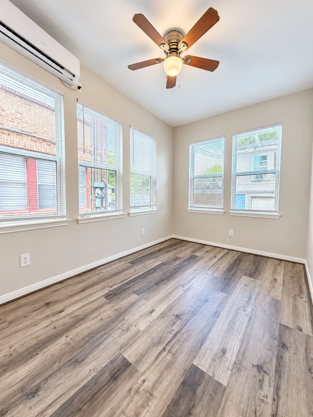 4313 Harrisburg Boulevard, #4, Houston, TX 77003 Bedroom.