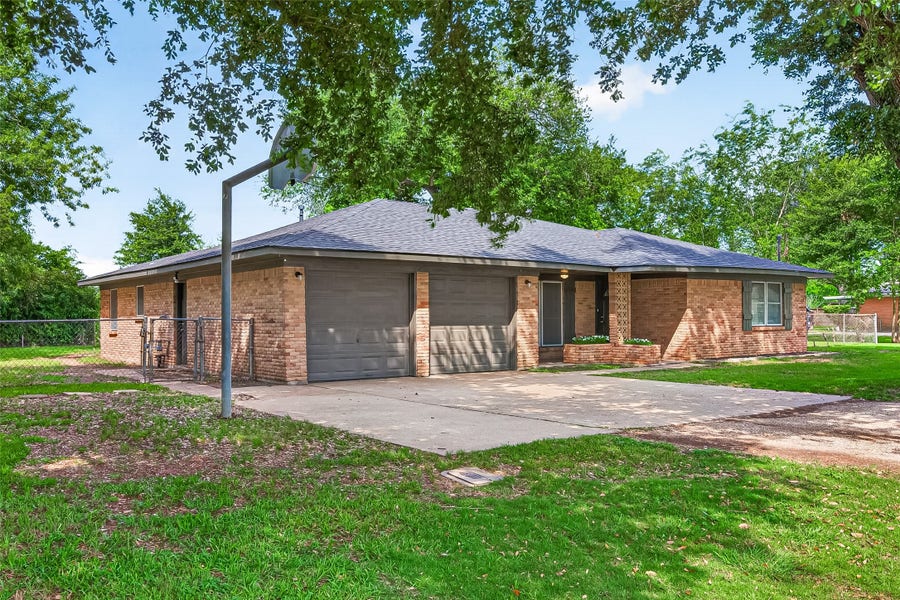 Property photo for 9219 Kostelnik Street, Needville, TX